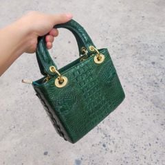 Túi nữ da cá sấu Xanh rêu phối phụ kiện siêu đẹp. Size 25 vừa vặn!