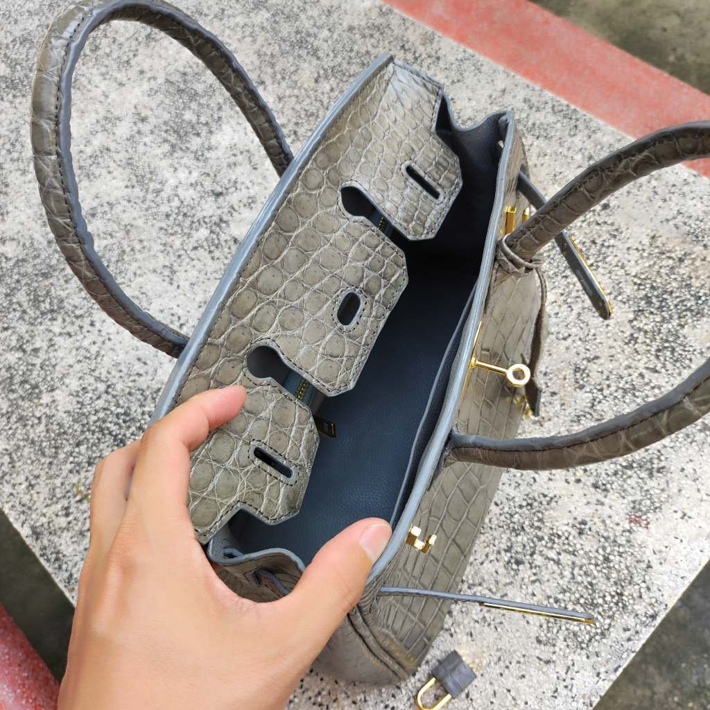 Túi xách cá sấu nữ màu Xám tro đẹp khó cưỡng. Size lớn 30cm!