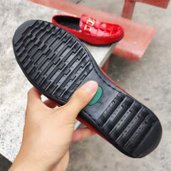 Giày cá sấu vây đuôi màu ĐỎ TƯƠI đẹp nổi bật!