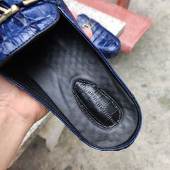 Giày sục Vây đuôi cá sấu xanh Navy đẹp lạ thường!