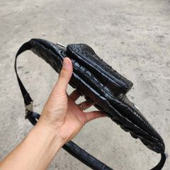 Túi đeo Da cá sấu. Đeo chéo hay đeo hông đều tiện lợi!