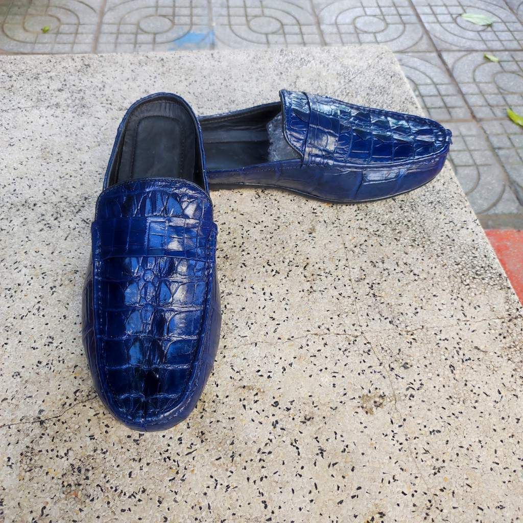 Giày sục nam Vây đuôi cá sấu Navy. Thiết kế đơn giản thanh lịch!