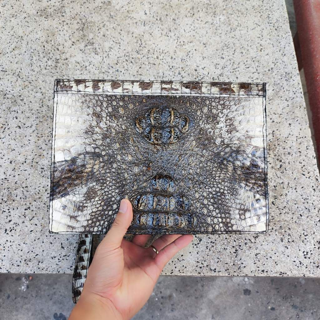 Clutch kẹp nách CÁ SẤU NGUYÊN THỦY rất độc tại Ovenis!
