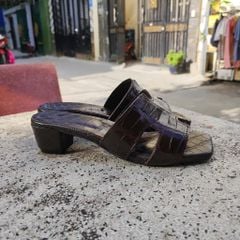 Dép nữ da Bụng cá sấu. Gót cao vừa!