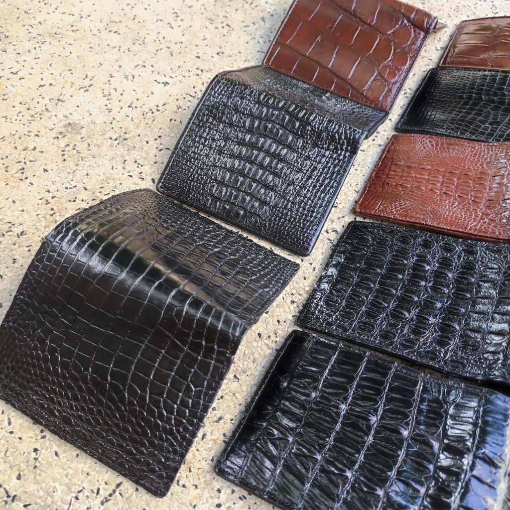 Ví cá sấu dáng đứng MINI. 2 mặt da bụng mềm và bền. Size 10.5*8.5 cm