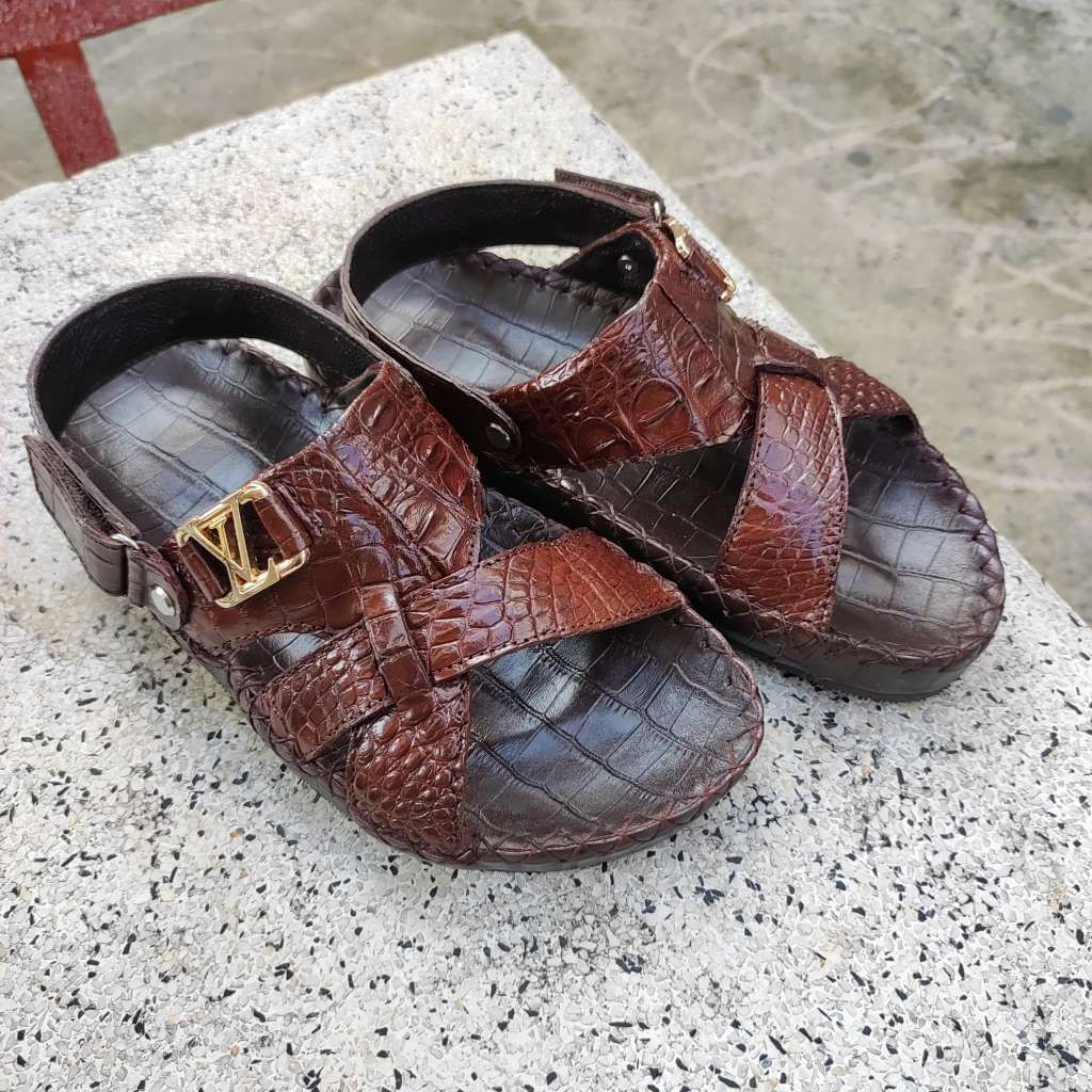 [MẪU MỚI...] Dép sandal Đế cao thiết kế rất lịch sự!