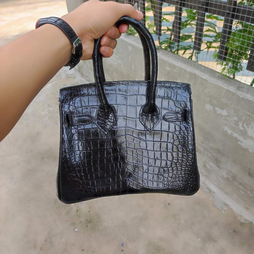 Túi da cá sấu hàng may thủ công. Size 25 vừa vặn!