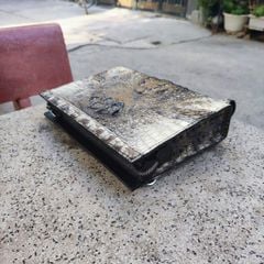 Clutch kẹp nách CÁ SẤU NGUYÊN THỦY rất độc tại Ovenis!