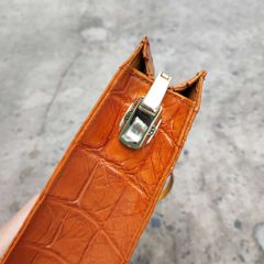 Kẹp nách Da Bụng Cá Sấu vàng bò siêu đẹp. Có khóa số bảo mật!