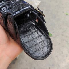 Sandal đế mới mang rất nhẹ nhàng. Da cá sấu thủ công siêu bền!