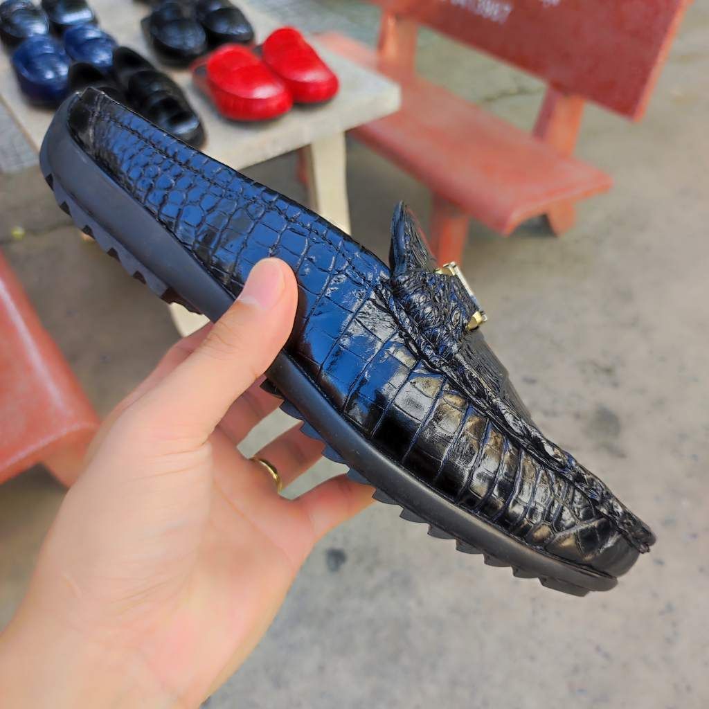 Giày sục nam Da bụng cá sấu có phối phụ kiện đẳng cấp!