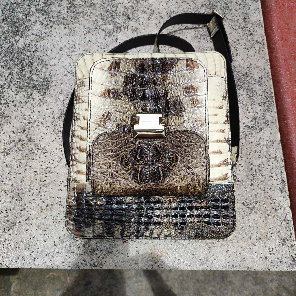 Túi đeo cá sấu nguyên thủy ĐẸP - CHẤT độc quyền tại Ovenis!