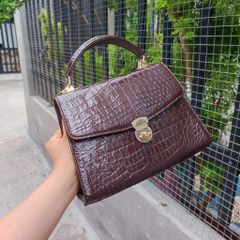 Túi xách nữ DA BỤNG cá sấu đẹp mịn màng. Khóa chống trộm!