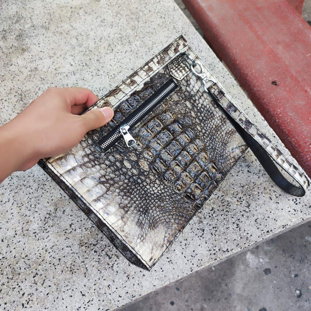 Clutch kẹp nách CÁ SẤU NGUYÊN THỦY rất độc tại Ovenis!