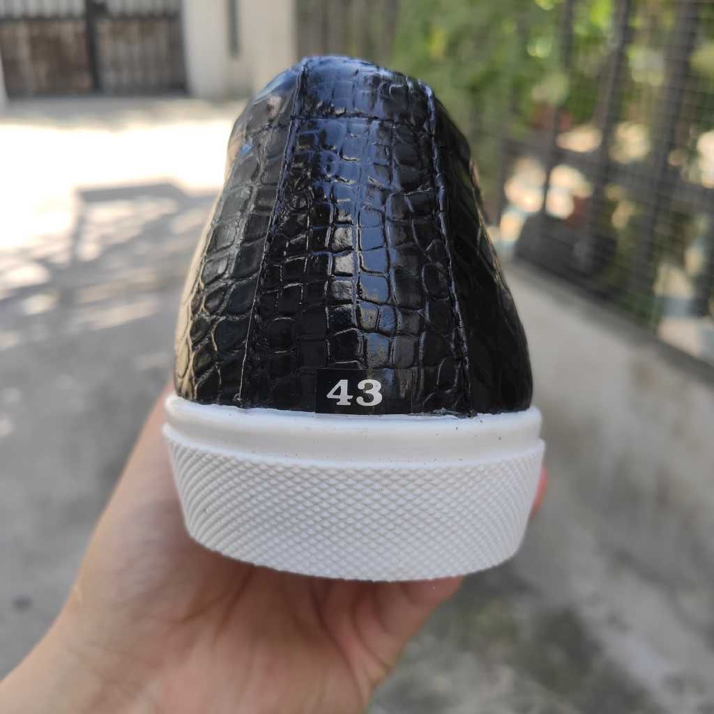 Giày Thể thao Da bụng cá sấu rất đẹp!