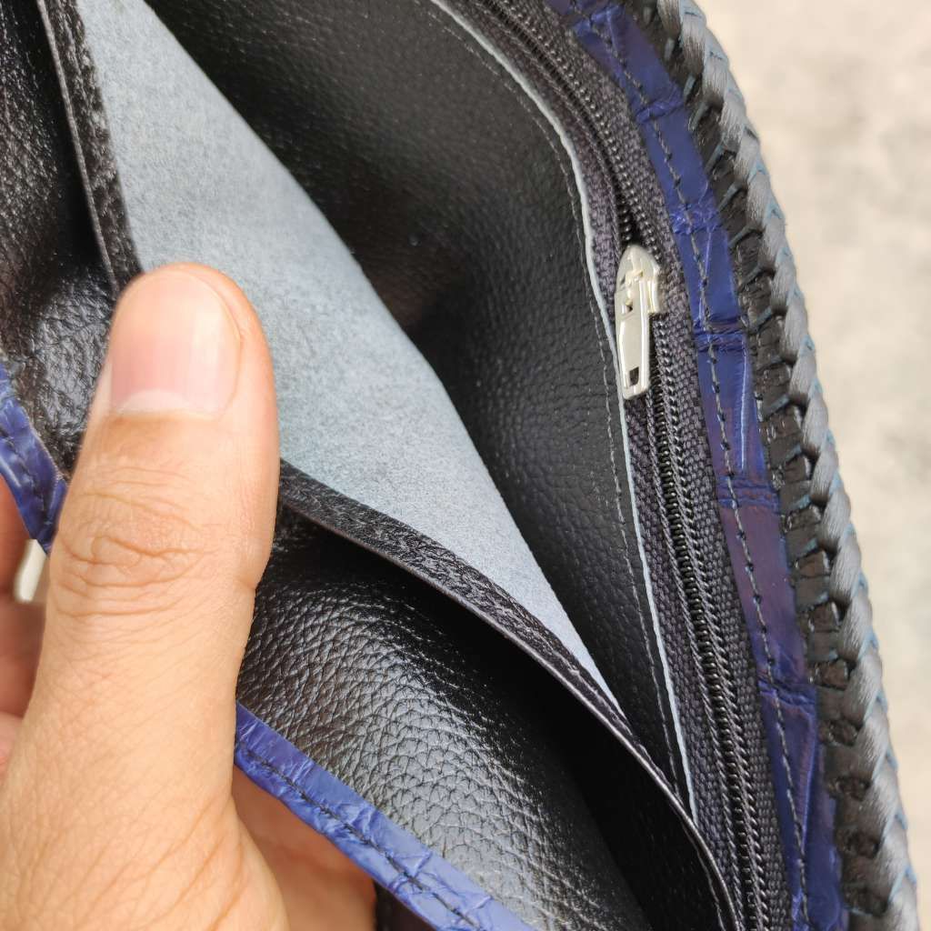 Ví cá sấu Xanh navy KHÔNG ĐỤNG HÀNG. Da bụng cá sấu 2 mặt đan viền!