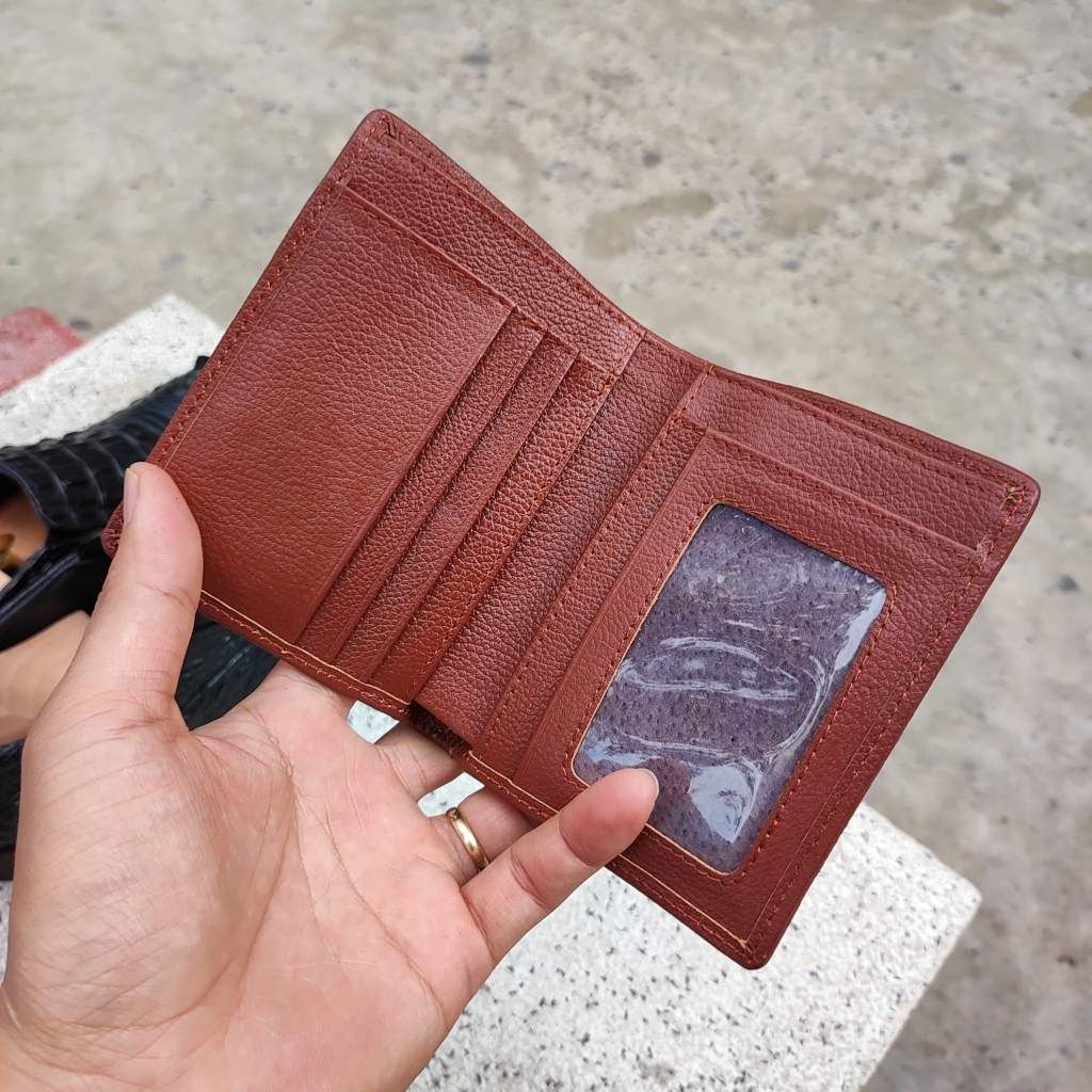 Ví cá sấu nguyên con Dáng đứng đẹp trẻ trung!