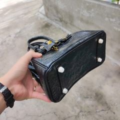 Túi da cá sấu hàng may thủ công. Size 25 vừa vặn!