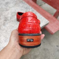 Giày nam Da cá sấu đỏ tươi nổi bật. Kiểu dáng trẻ trung thời thượng!