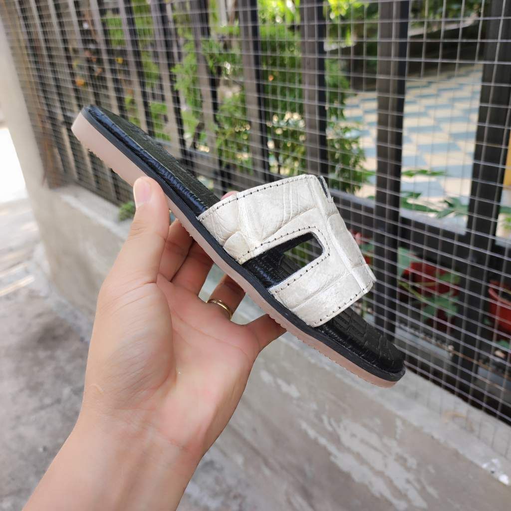 Dép ngang Nữ da cá sấu bạch tạng hiếm!