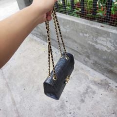 Túi nữ Da cá sấu xám tro siêu dễ thương. Dây đeo kim loại sang chảnh!