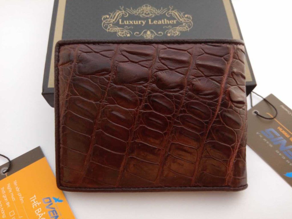 Ví Da Cá Sấu Dáng Ngang VS112N