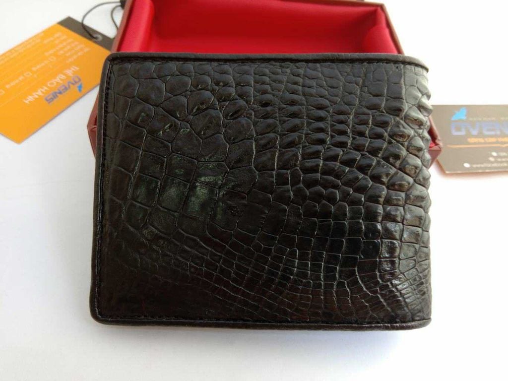 BIG SALE..! Bóp Da Cá Sấu [NGUYÊN BÀN TAY CÓ MÓNG RẤT ĐẸP] Để Vừa Giấy Tờ Cũ - VS103D