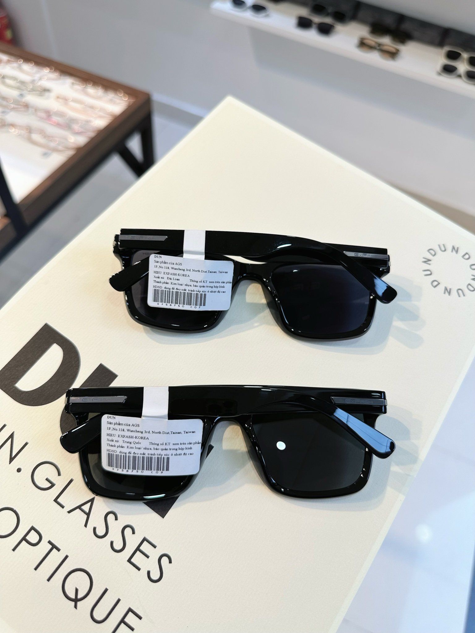  Kính mát Exfash EF58750 
