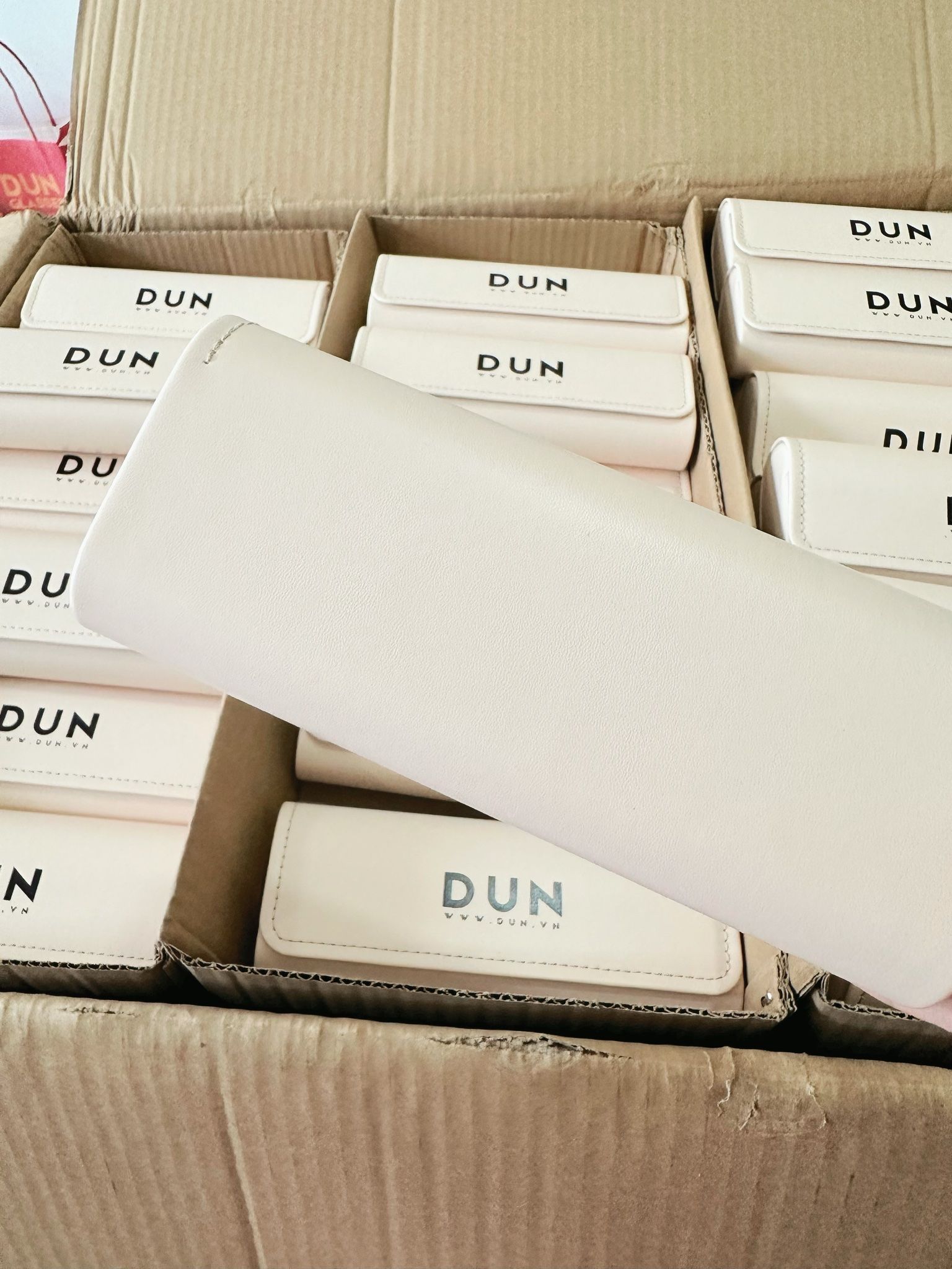  Hộp kính DUN H32 