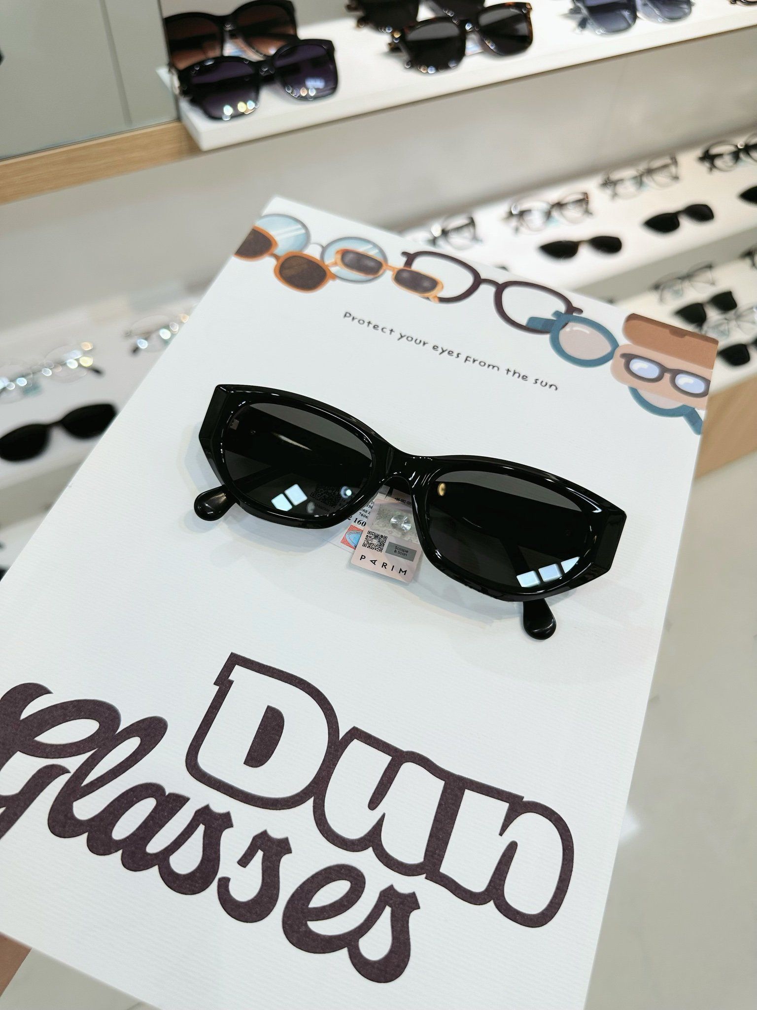  Kính mát trendy Parim 76062 