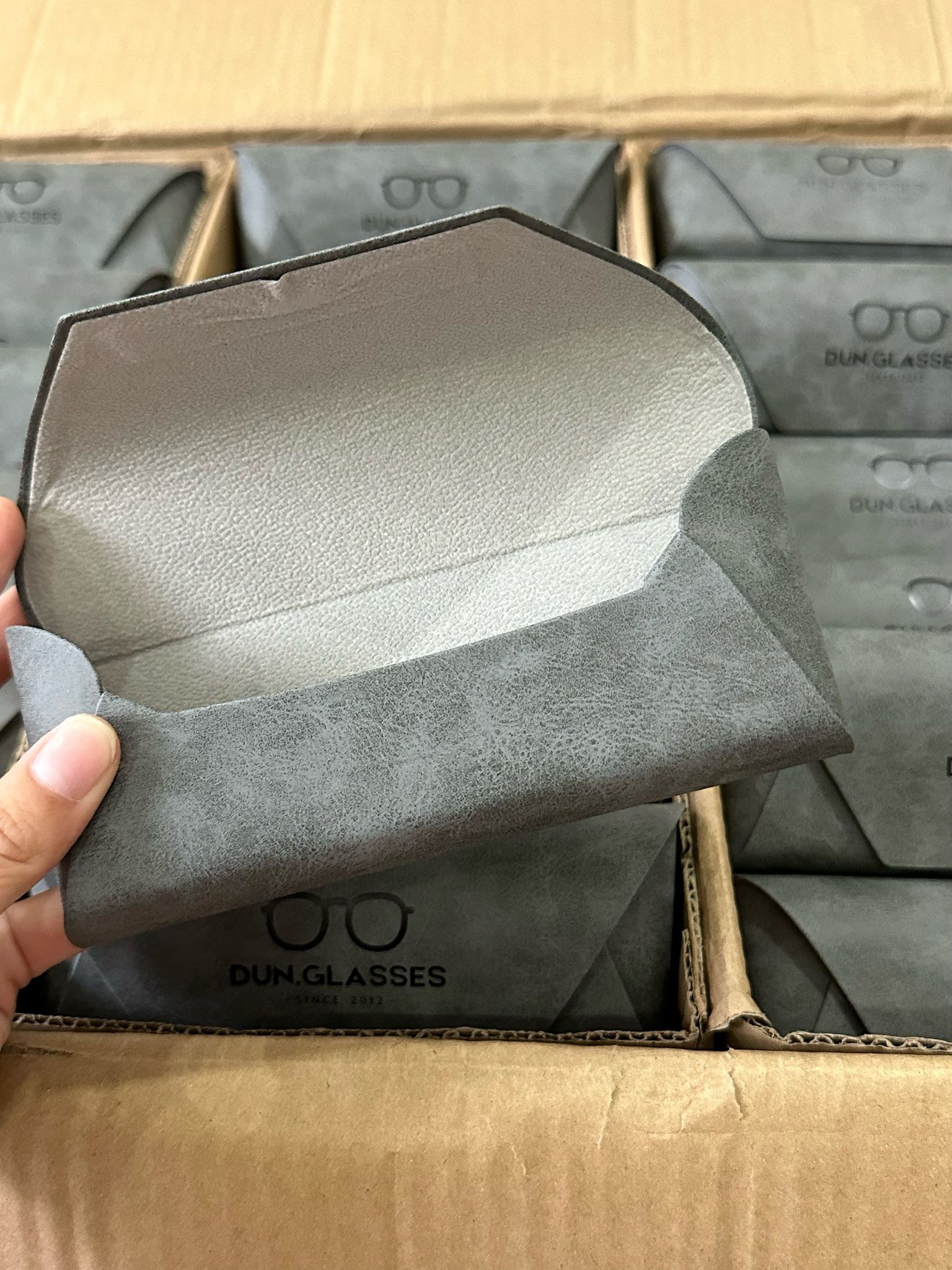  Hộp kính DUN H30 