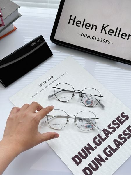  Mắt kính Helen Keller H82087 