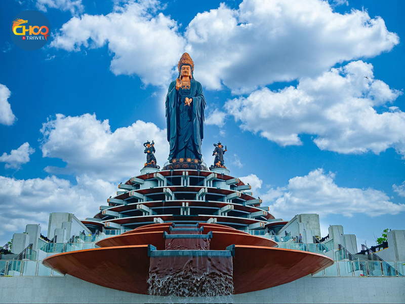 EXPLORE CU CHI TUNNELS - CAO DAI TEMPLE & BA DEN MOUNTAIN with OPTIONAL