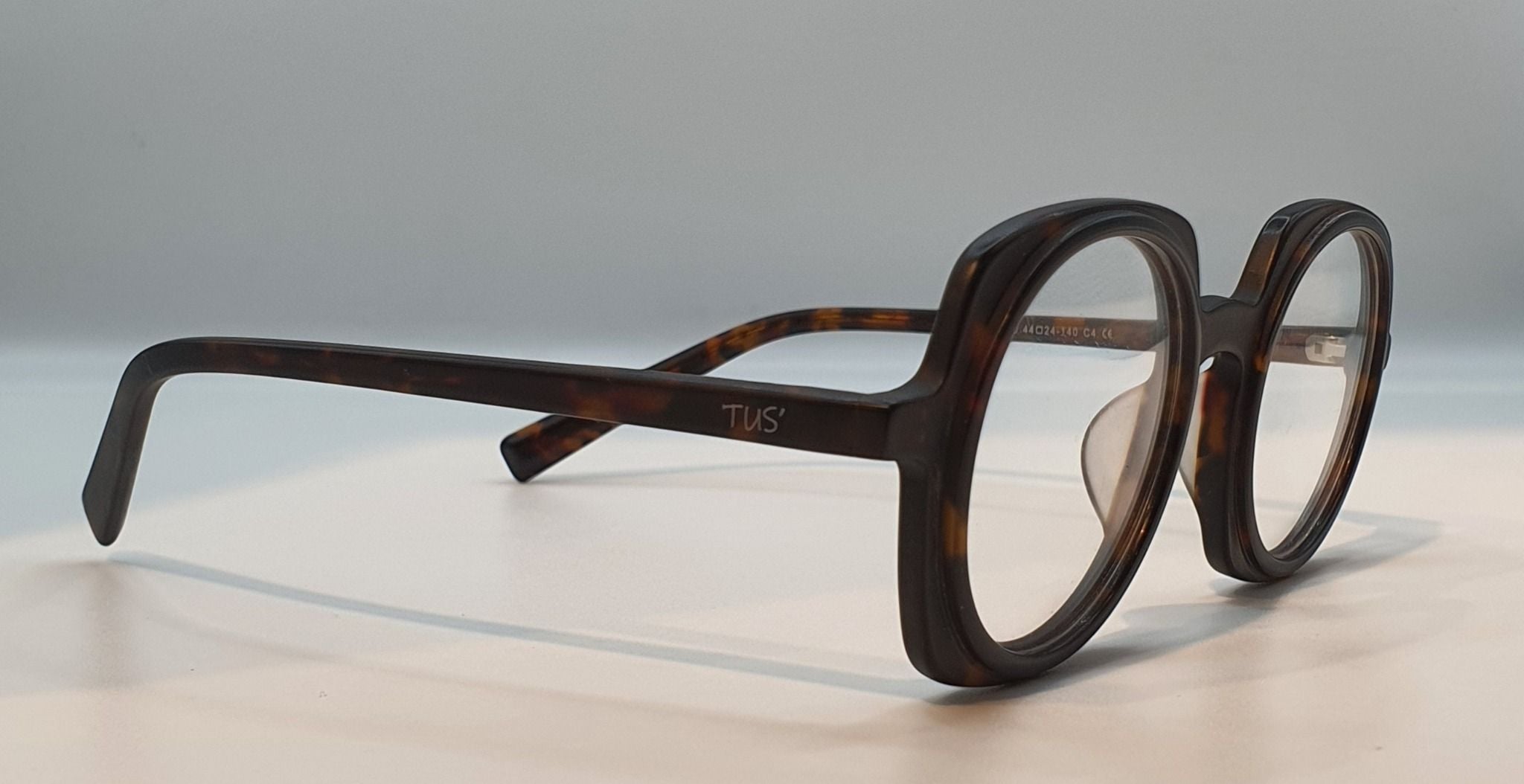  KBT 98060  #Gọng nhựa Acetate tròn vuông ( round-square eyewear) 