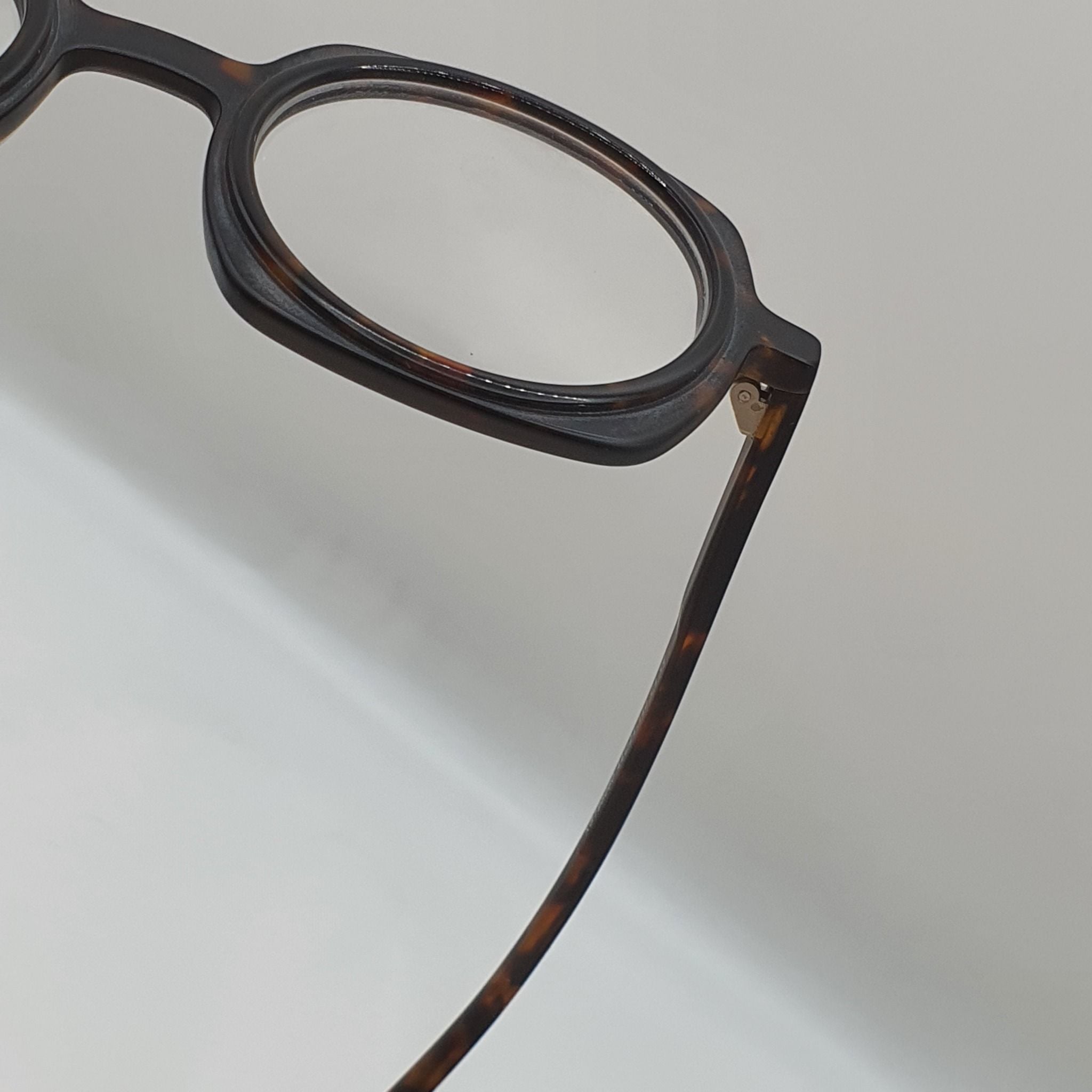  KBT 98060  #Gọng nhựa Acetate tròn vuông ( round-square eyewear) 