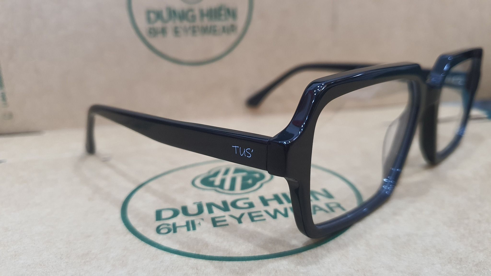  Gọng Nhựa Chữ Nhật HC 16067 