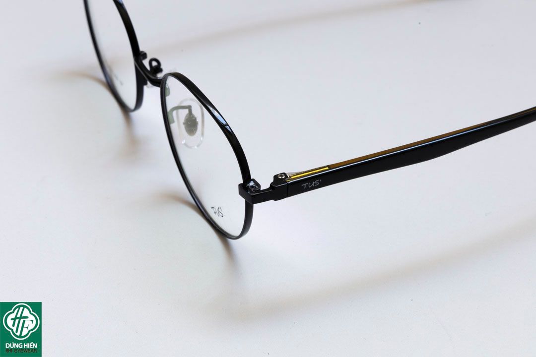  620 # Gọng hợp kim -IP Stainless steel eyeglasses (  tròn - round shape) 