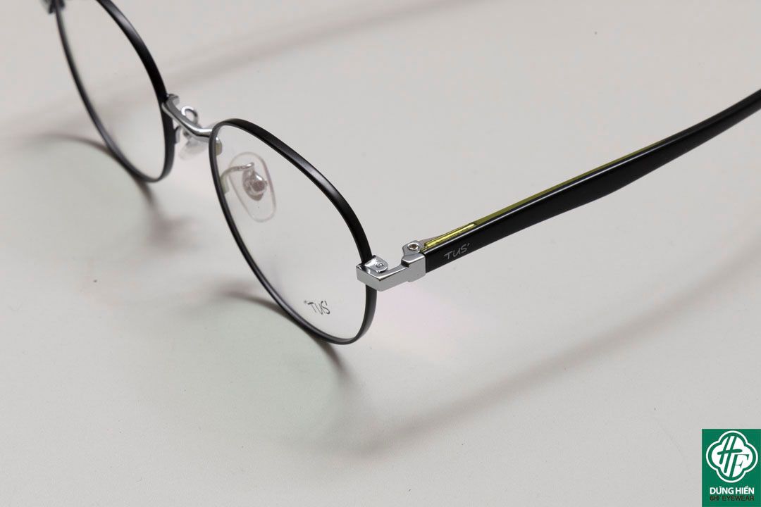 620 # Gọng hợp kim -IP Stainless steel eyeglasses (  tròn - round shape) 