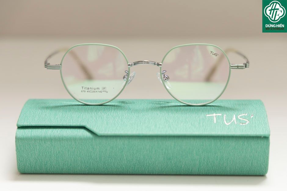  679 # Gọng hợp kim hạn chế rỉ - stainless steel eyeglasses ( mini) 
