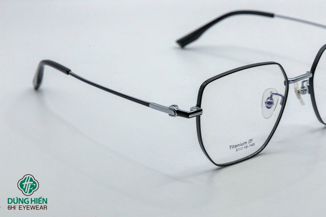  Gọng xi 50% titanium 8265 