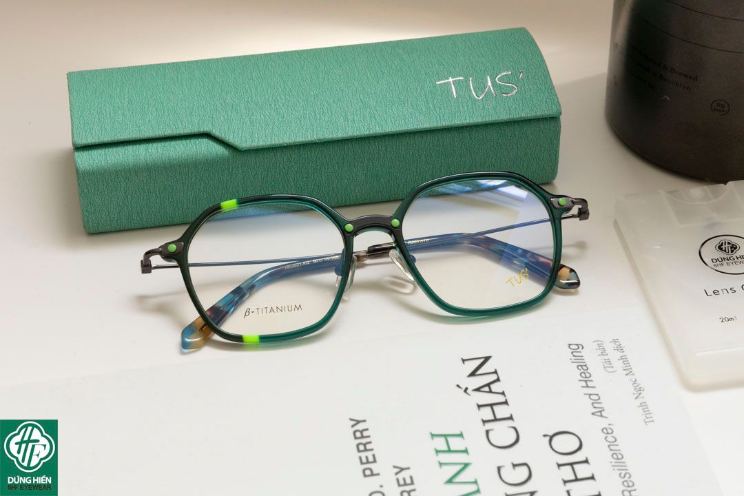  HP 2021302 # Gọng TUS'   β- Titanium + Acetate : Độ Lạ - Unique Mini 