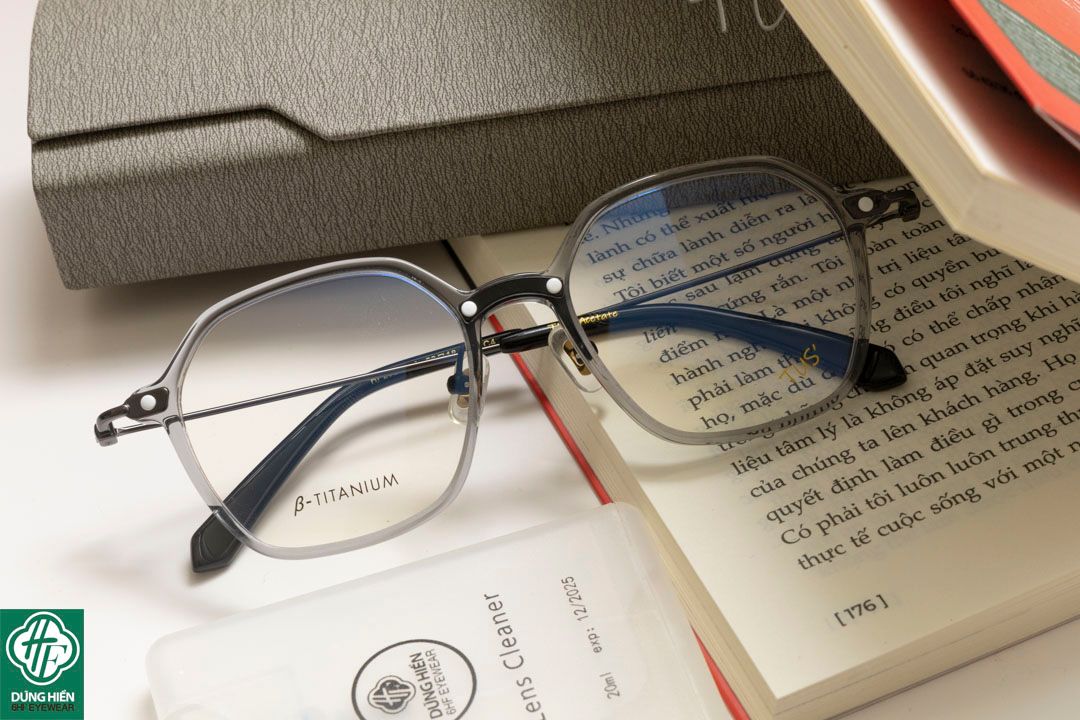  HP 2021302 # Gọng TUS'   β- Titanium + Acetate : Độ Lạ - Unique Mini 