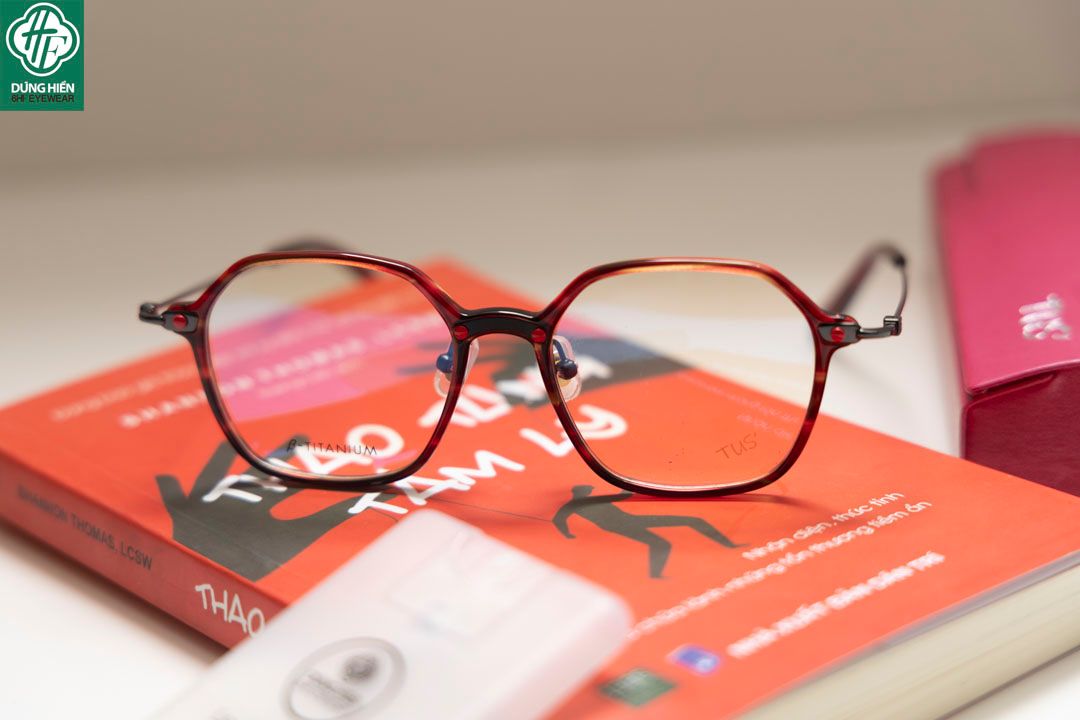  HP 2021302 # Gọng TUS'   β- Titanium + Acetate : Độ Lạ - Unique Mini 