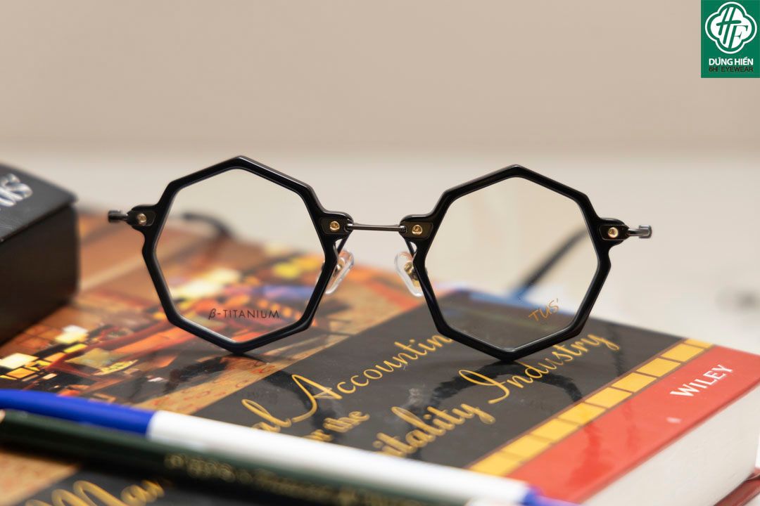  HP 2021308 # Gọng TUS'   β- Titanium + Acetate: Độ Lạ - Unique Mini 