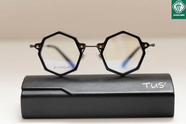  HP 2021308 # Gọng TUS'   β- Titanium + Acetate: Độ Lạ - Unique Mini 