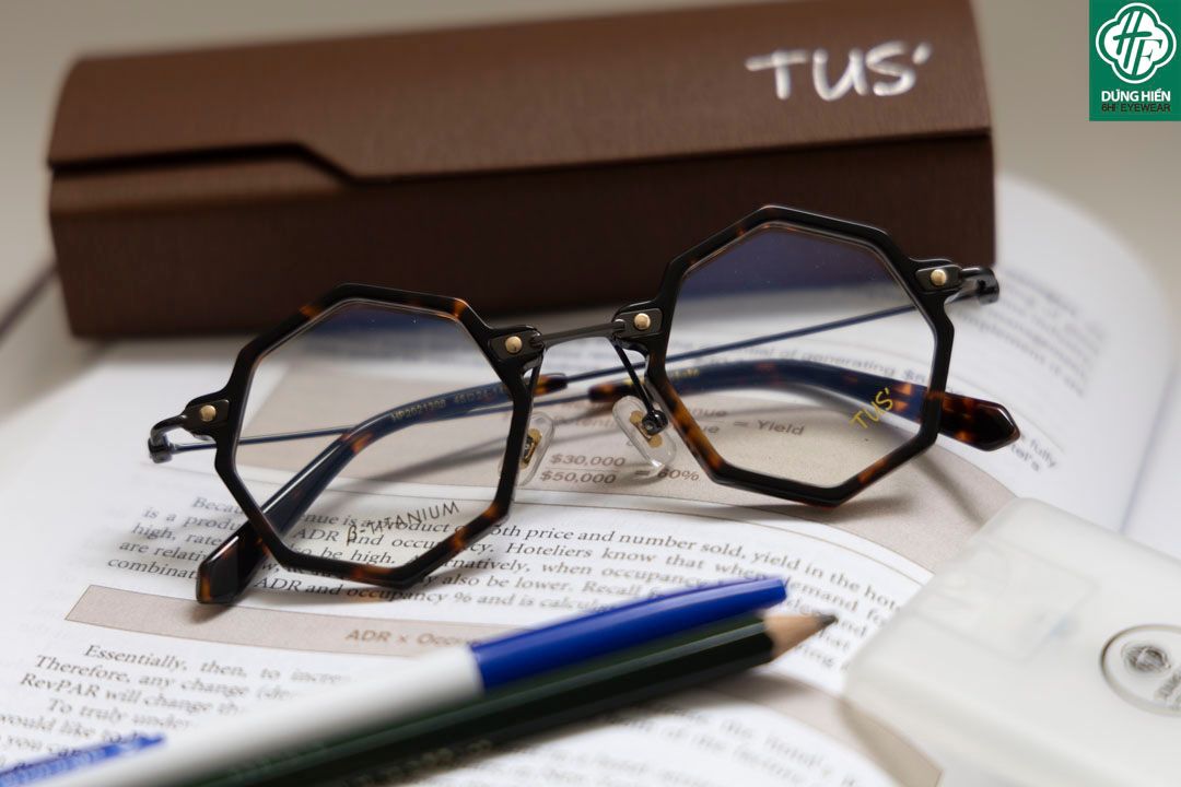  HP 2021308 # Gọng TUS'   β- Titanium + Acetate: Độ Lạ - Unique Mini 