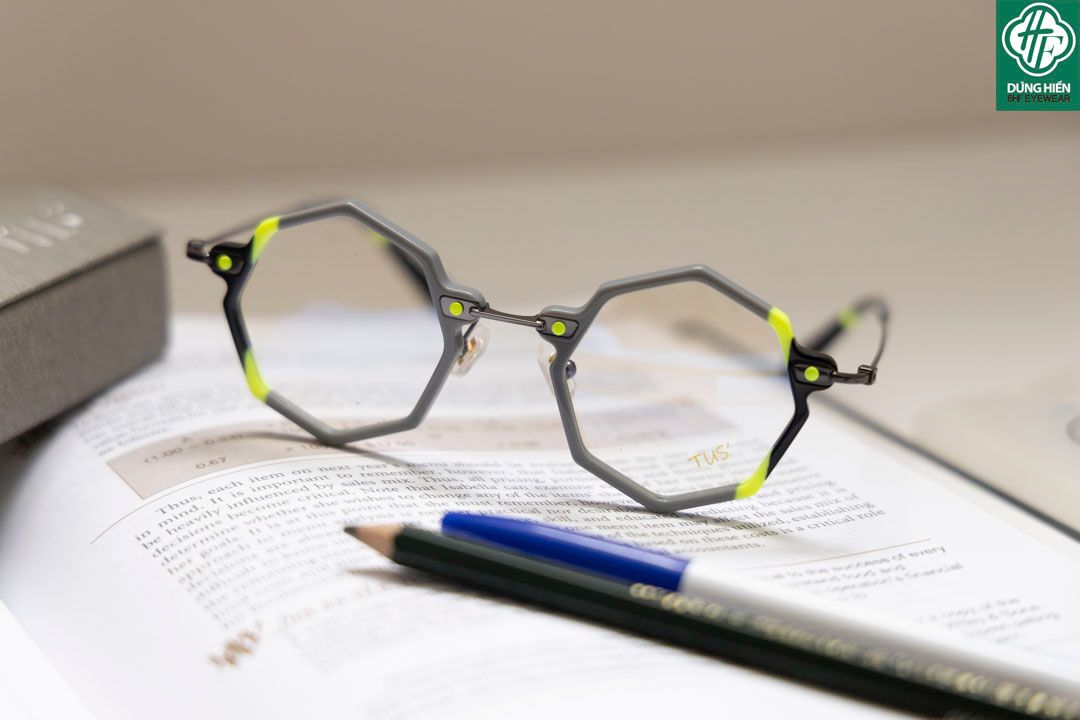  HP 2021308 # Gọng TUS'   β- Titanium + Acetate: Độ Lạ - Unique Mini 