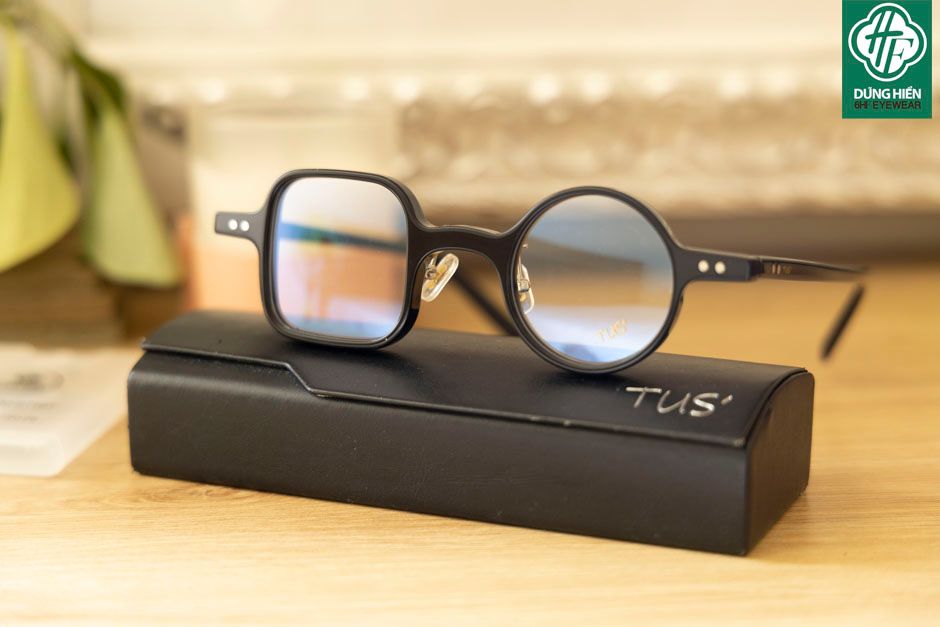  HP 226 #   Gọng TUS'   Acetate Eyewear:  Độ Lạ - Unique Mini 