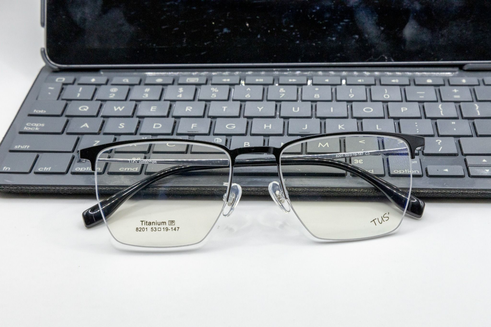  Gọng Nam Titanium 8201_Male Titanium Frames 
