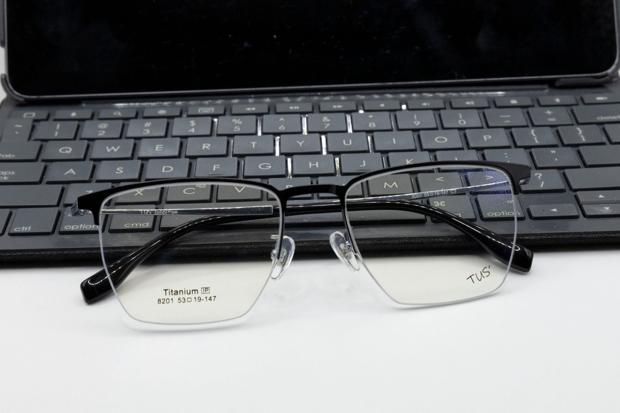 Gọng Nam Titanium 8201_Male Titanium Frames 